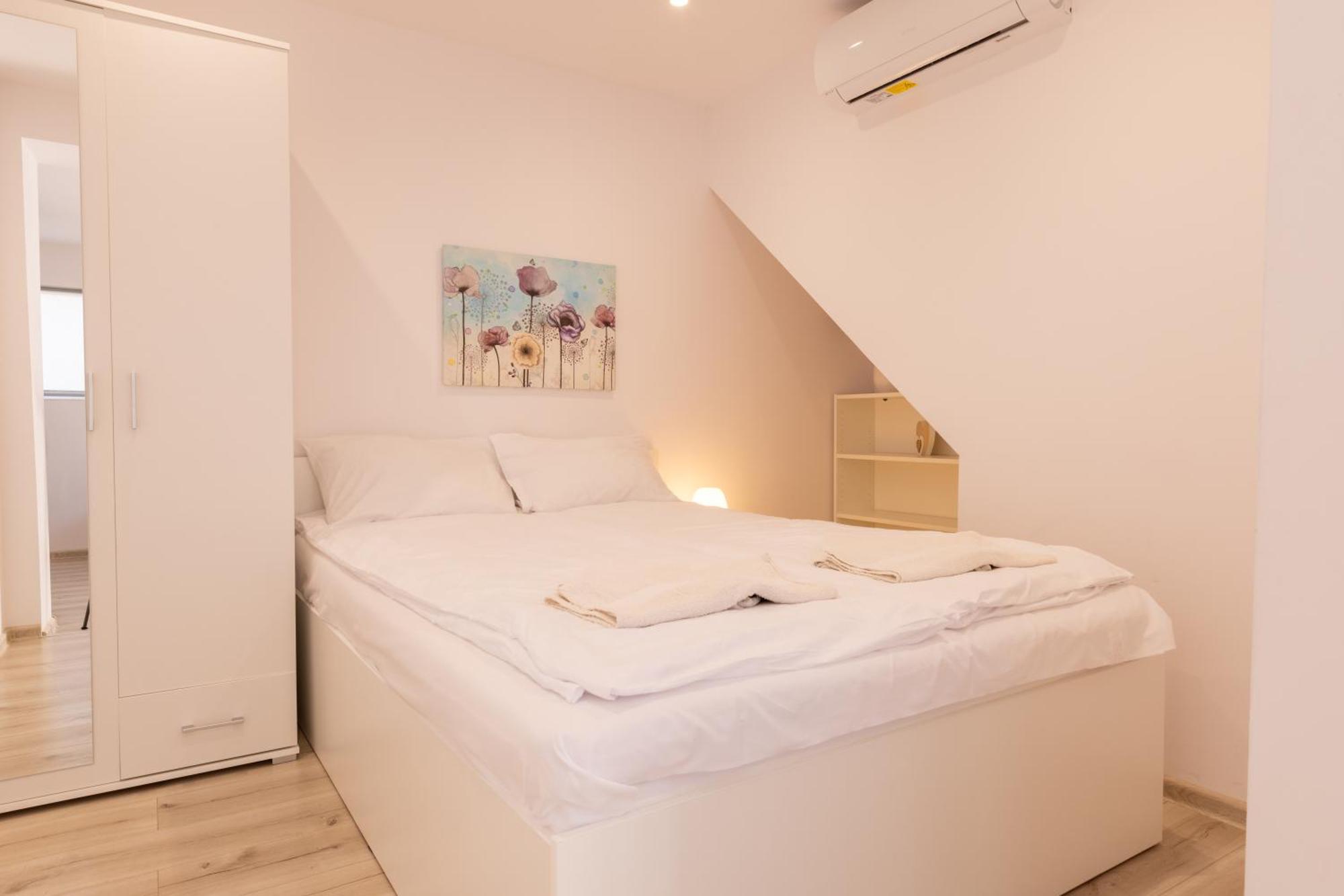Agamim Hotel Mikołajki Bagian luar foto